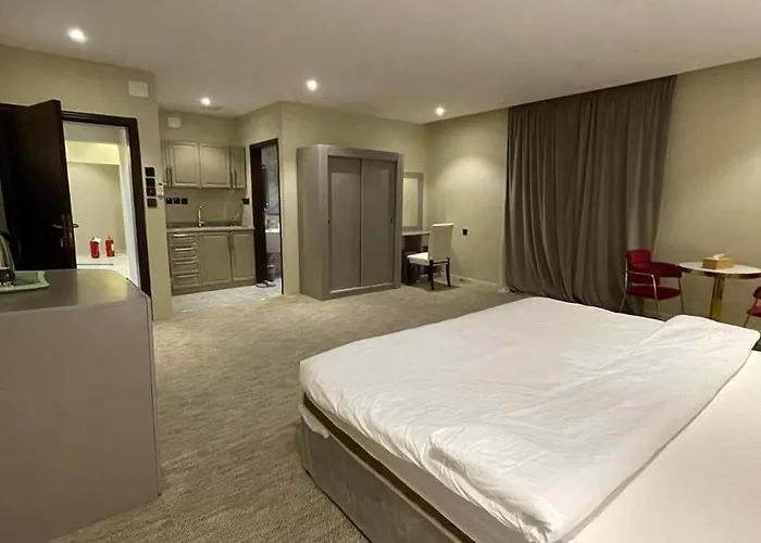 فندق الفخامة الملكية Alula Hotel